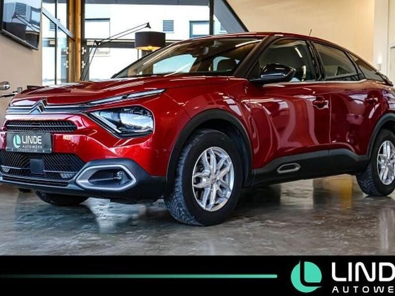 Rot Gebraucht 2021 Citroën C4 Shine Limousine | 15.899 € (Guter Preis) - Bild 1/4