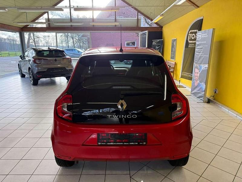 Gebraucht Renault Twingo Life 65 PS (47 kW) 2021 Perlmutt dezirrot Kleinwagen