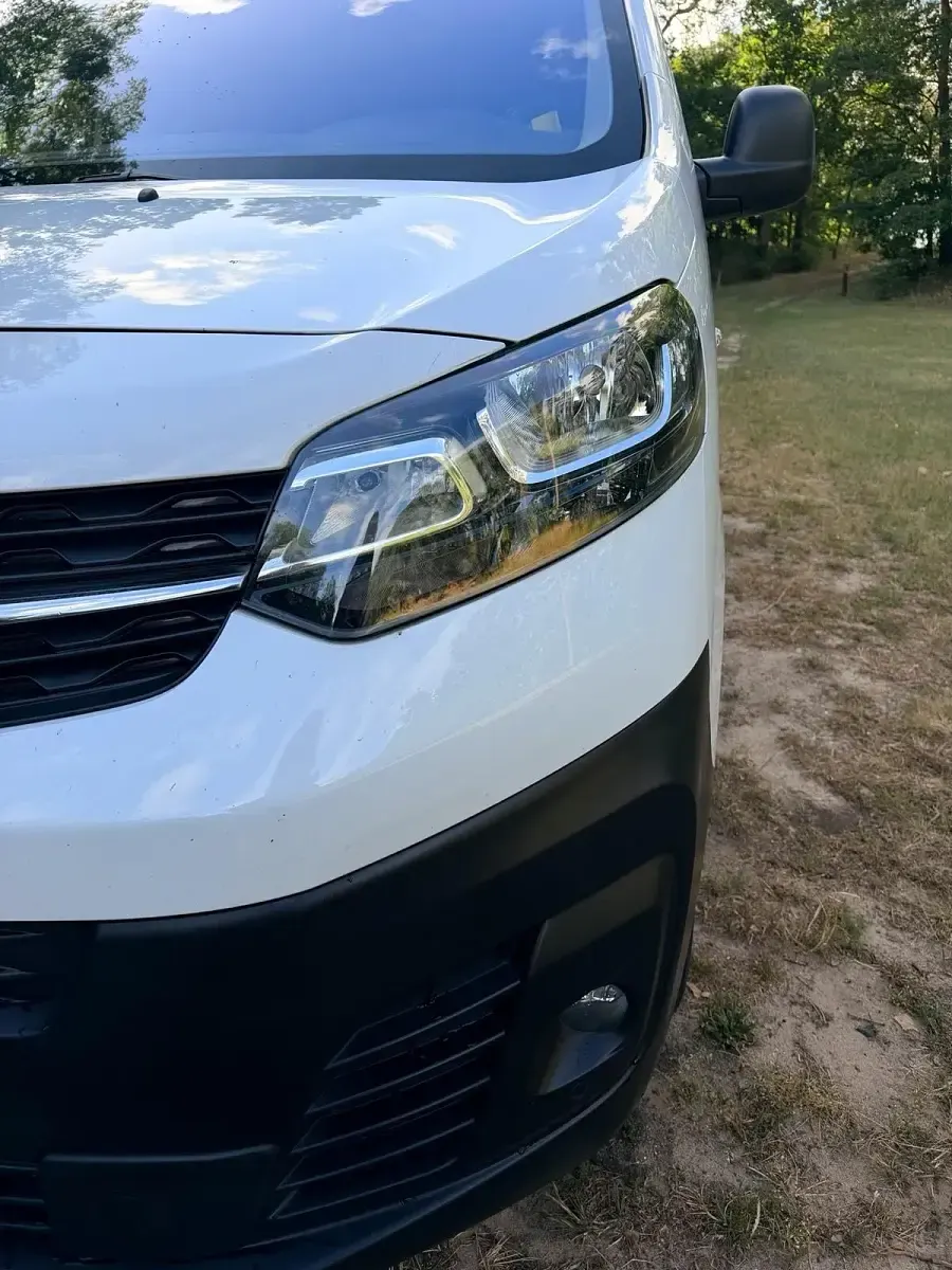 Gebraucht Opel Vivaro-e Combi 144 PS (105 kW) 2023 Weiß Van / Kleinbus