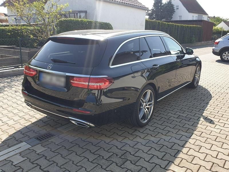 Gebraucht Mercedes E400 340 PS (250 kW) 2018 Schwarz Kombi