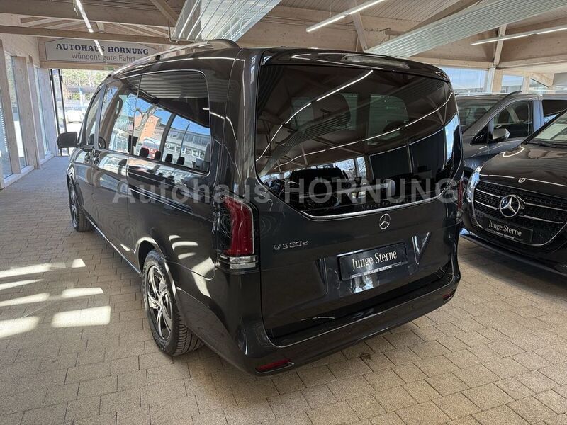 Gebraucht Mercedes V300 Style 237 PS (174 kW) 2024 Graphitgrau metallic Van / Kleinbus