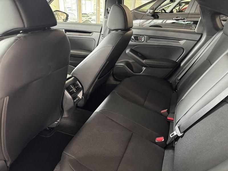 Gebraucht Honda Civic Hybrid 184 PS (135 kW) 2023 Weiß Limousine