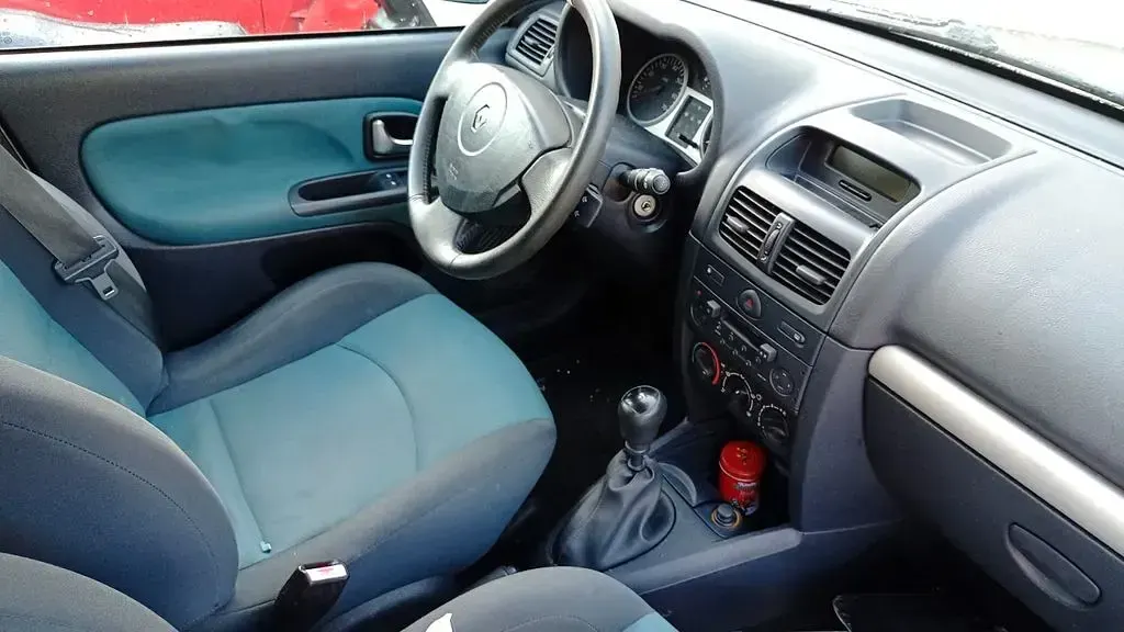 Gebraucht Renault Clio II 75 PS (55 kW) 2003 Grau Limousine
