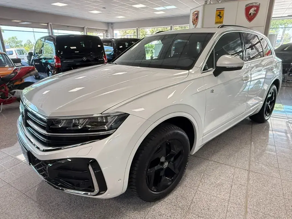 Gebraucht VW Touareg R-line 231 PS (169 kW) 2025 Weiß SUV