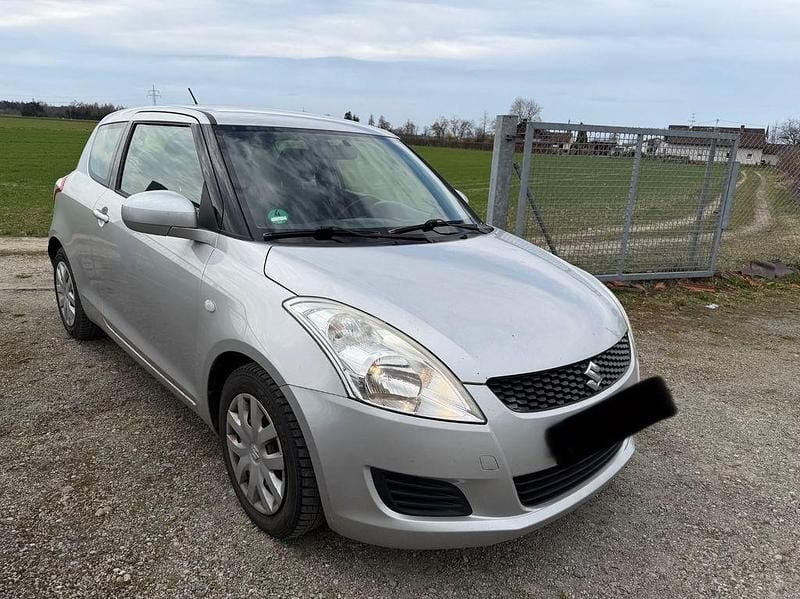 Gebraucht Suzuki Swift Comfort 94 PS (69 kW) 2011 Silber Kleinwagen