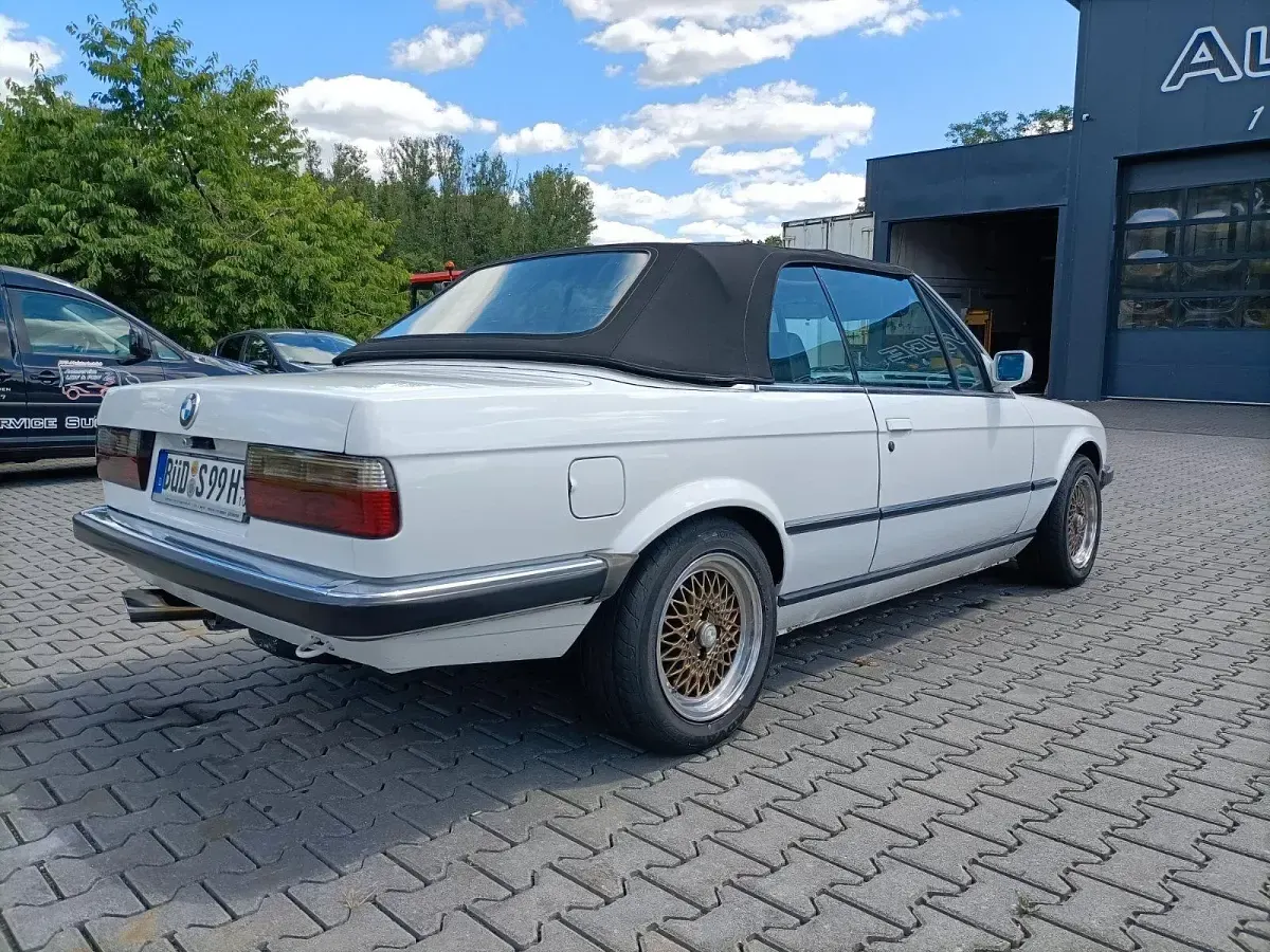Gebraucht BMW 320 190 PS (139 kW) 1990 Weiß Cabrio