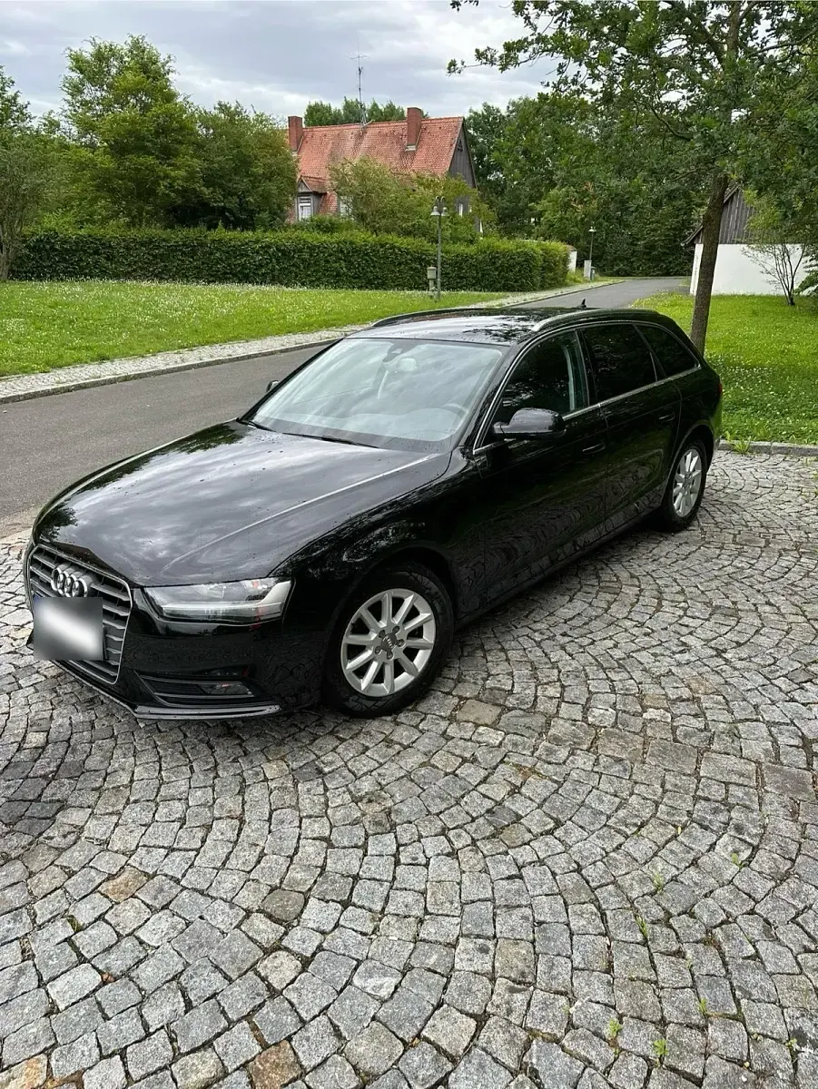 Gebraucht Audi A4 190 PS (139 kW) 2014 Schwarz Kombi