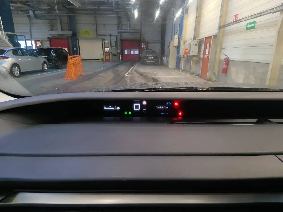 Gebraucht Citroën C3 101 PS (74 kW) 2025 Gris mercury SUV
