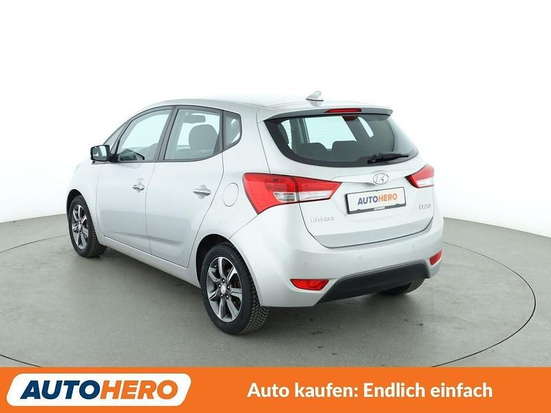 Gebraucht Hyundai ix20 Trend 125 PS (91 kW) 2017 Grau Kleinwagen
