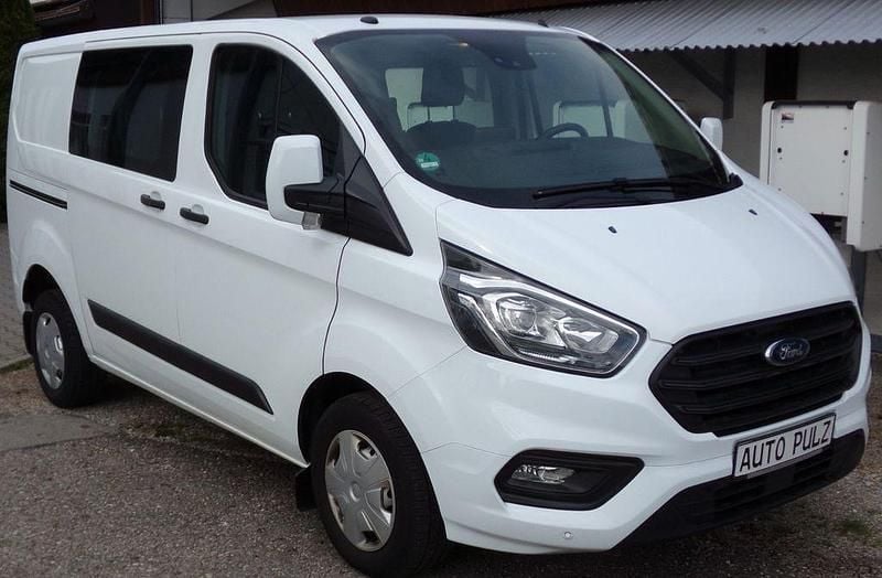 Weiß Gebraucht 2019 Ford Transit Custom Trend Van / Kleinbus | 14.999 € (Fairer Preis) - Bild 1/2