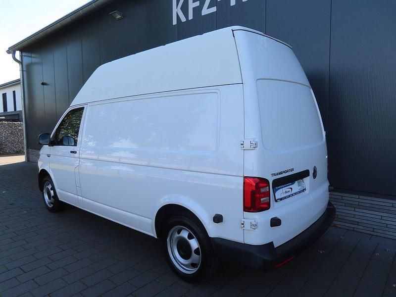 Używany VW T6 204 KM (150 kW) 2016 Biały Van