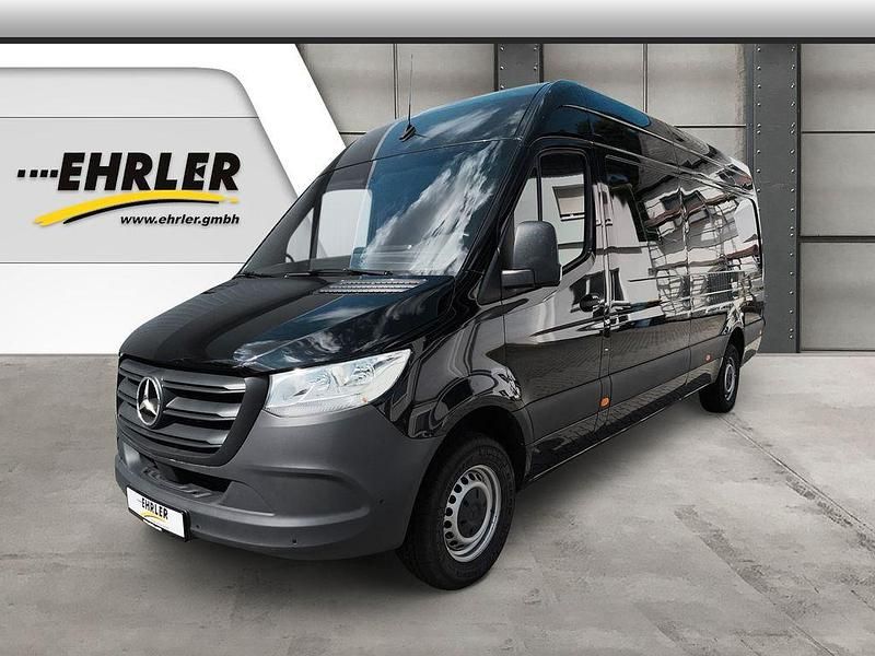 Gebraucht Mercedes Sprinter 170 PS (125 kW) 2023 Schwarz/baltic black Van