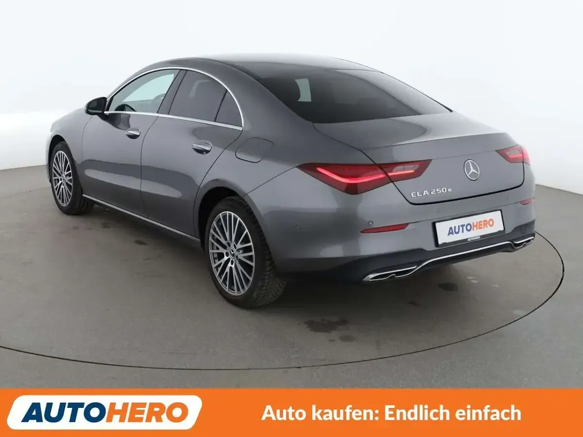 Gebraucht Mercedes CLA250e Progressive 218 PS (160 kW) 2024 Mountaingrau Coupé
