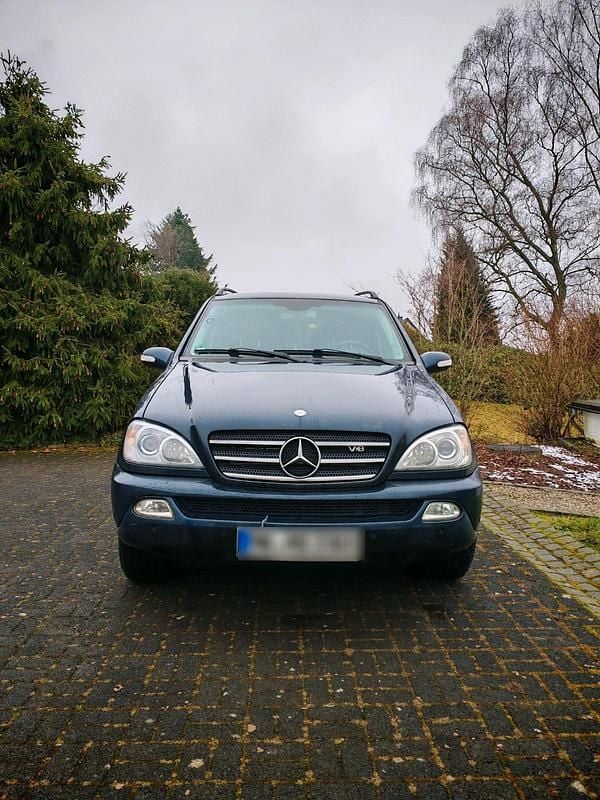 Gebraucht Mercedes ML400 250 PS (183 kW) 2003 Blau SUV