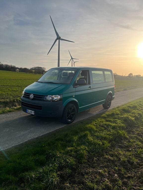 Gebraucht VW T5 140 PS (102 kW) 2011 Grün Van