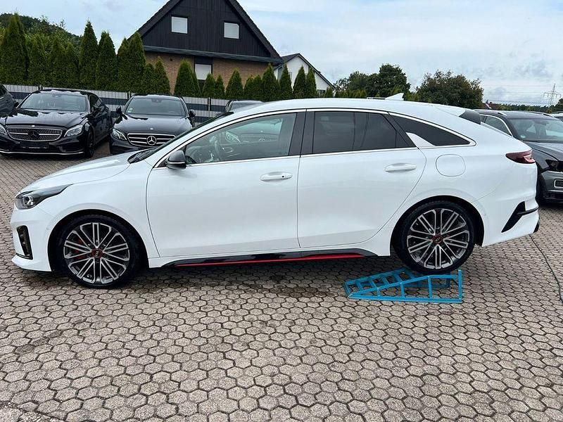 Gebraucht Kia ProCeed GT GT 204 PS (150 kW) 2019 Weiß Kleinwagen