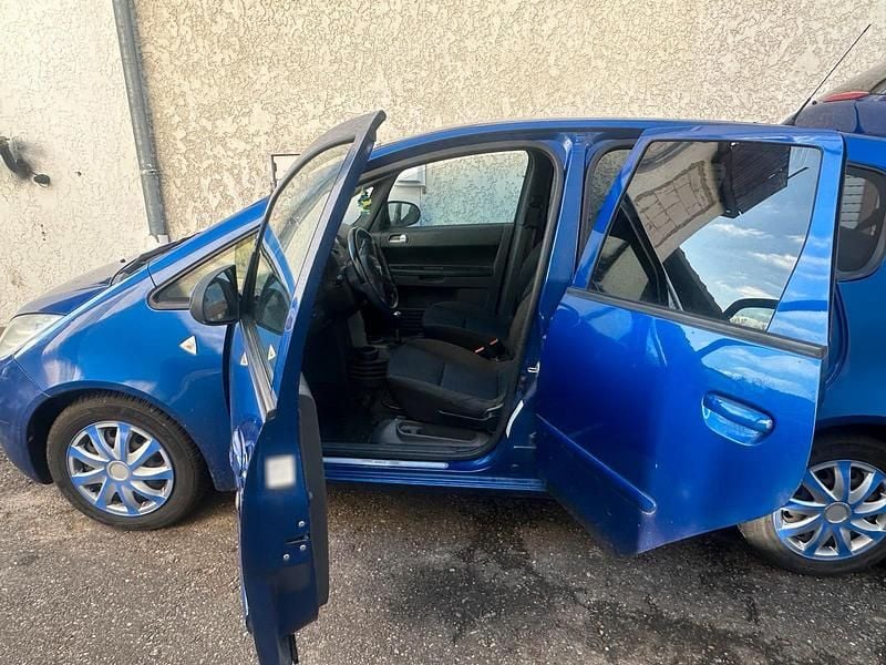 Gebraucht Mitsubishi Colt Motion 95 PS (69 kW) 2006 Blau Kleinwagen