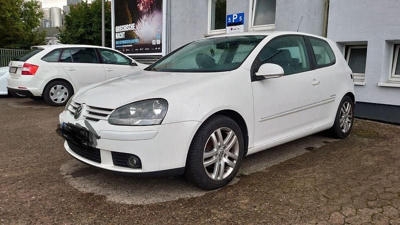 Weiß Gebraucht 2008 VW Golf VI Edition Limousine | 800 € (Superpreis) - Bild 1/4