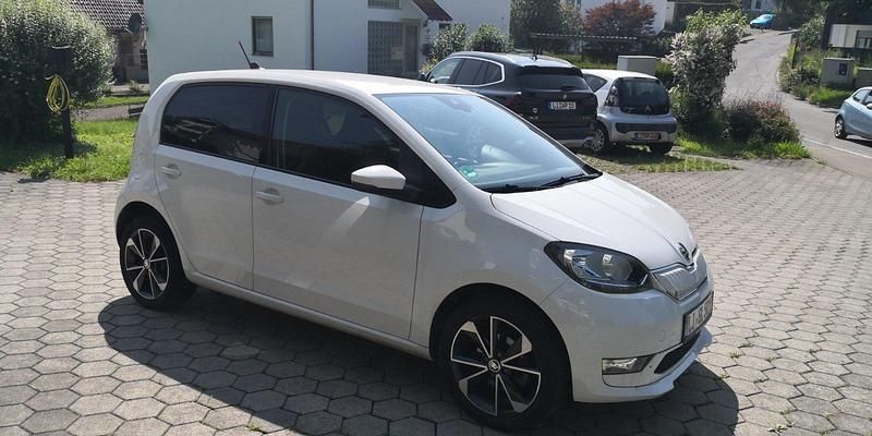 Gebraucht Skoda Citigo-e IV Best of 61 kW (83 PS) 2021 Weiß Kleinwagen
