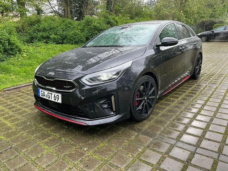 Gebraucht Kia ProCeed GT GT 204 PS (150 kW) 2021 Schwarz Kleinwagen
