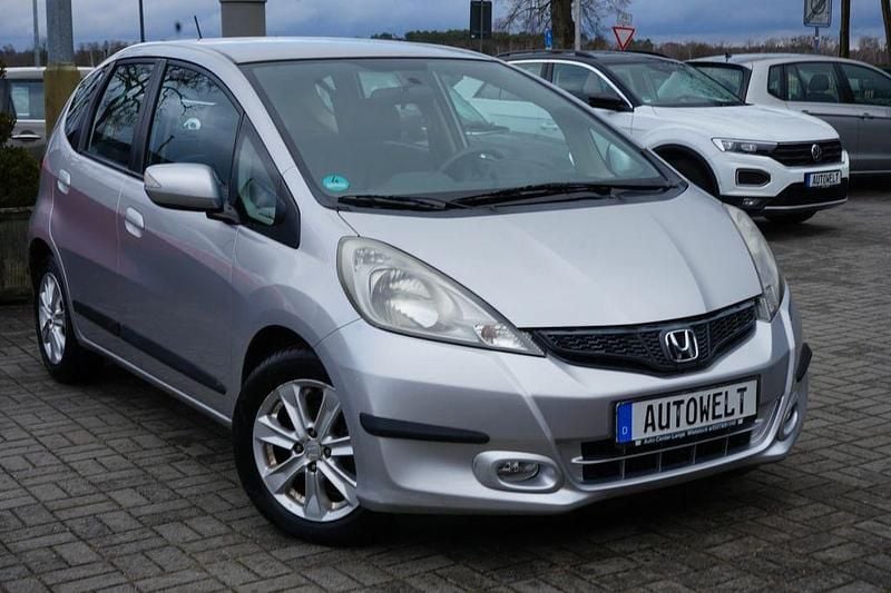 Gebraucht Honda Jazz Comfort 99 PS (72 kW) 2012 Silber Kleinwagen