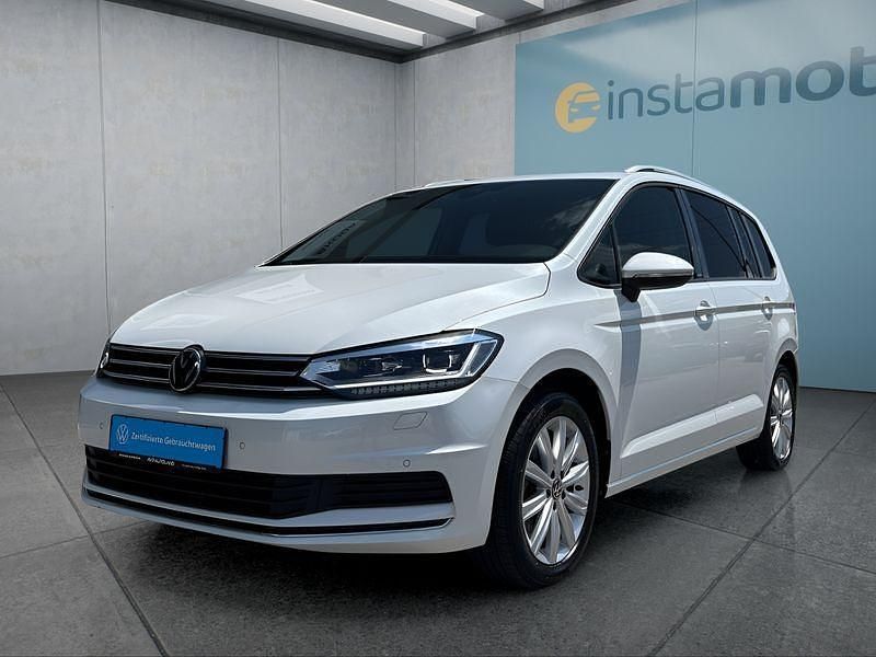 Weiß Gebraucht 2024 VW Touran Van / Kleinbus | 34.899 € (Etwas zu teuer) - Bild 1/4