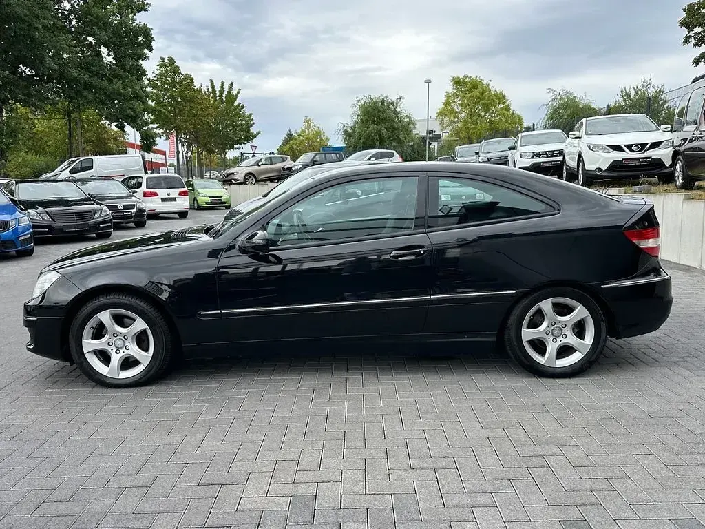 Gebraucht Mercedes CLC180 143 PS (105 kW) 2008 Schwarz Coupé