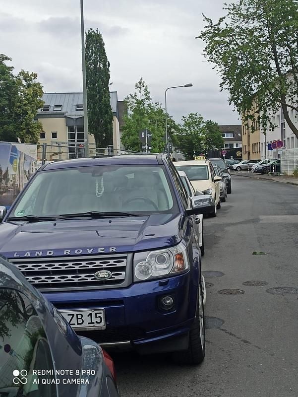 Blau Gebraucht 2011 Land Rover Freelander 2 HSE SUV | 5.500 € (Teuer) - Bild 1/3