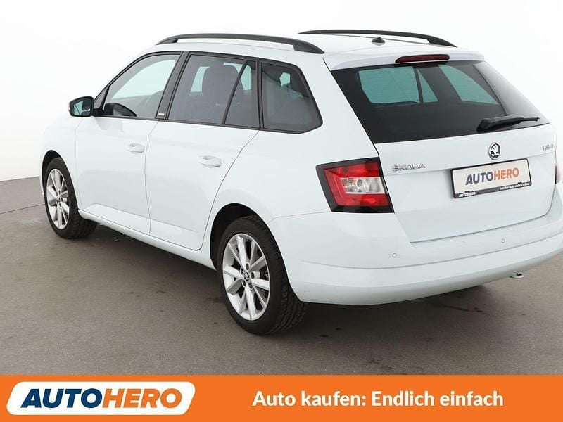 Gebraucht Skoda Fabia Joy 90 PS (66 kW) 2016 Weiß Kombi