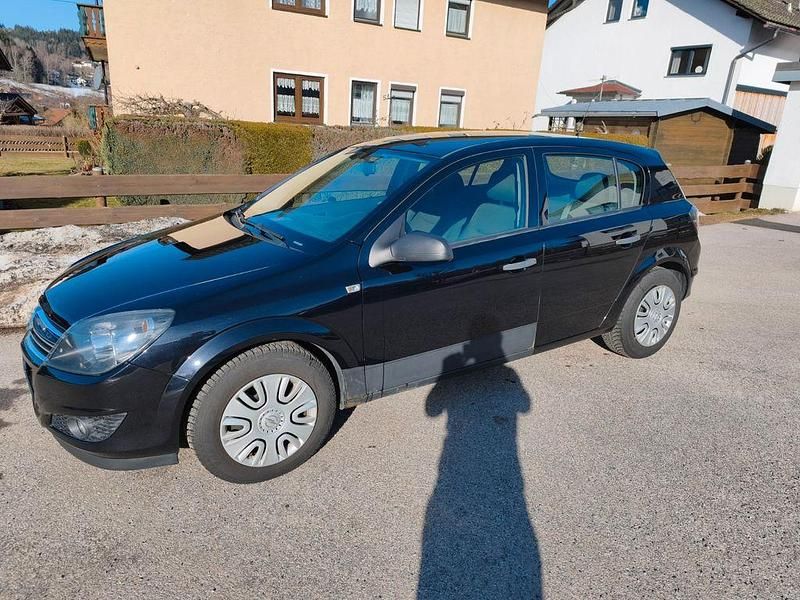 Gebraucht Opel Astra 90 PS (66 kW) 2009 Schwarz Limousine