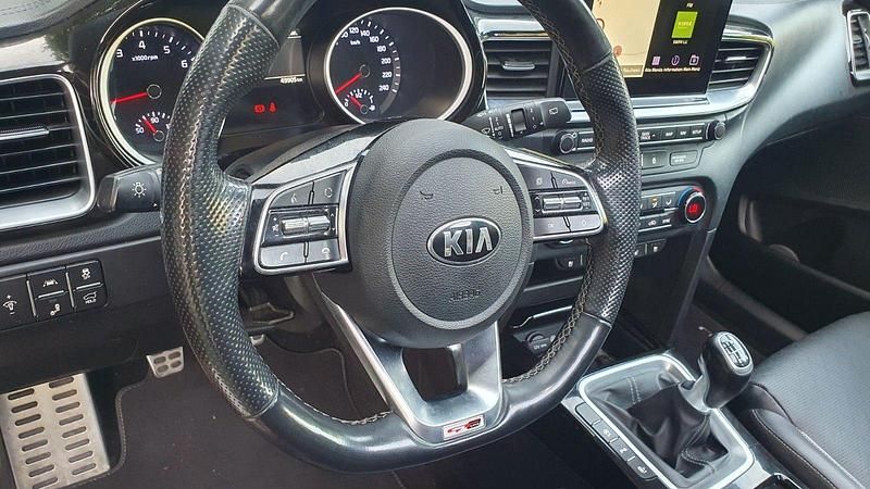 Gebraucht Kia ProCeed GT 140 PS (102 kW) 2020 Rot Kombi