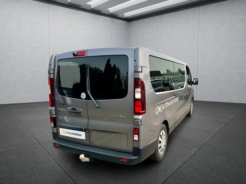 Gebraucht Renault Trafic Life 170 PS (125 kW) 2021 Grau Van / Kleinbus