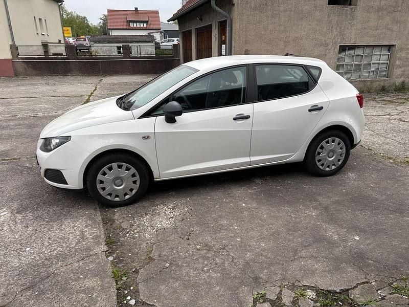 Second-hand Seat Ibiza Reference 86 CP (63 kW) 2010 Alb Berlinǎ