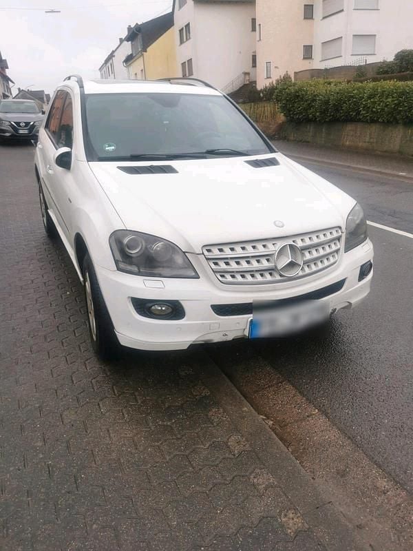 Gebraucht Mercedes ML280 190 PS (139 kW) 2008 Weiß SUV