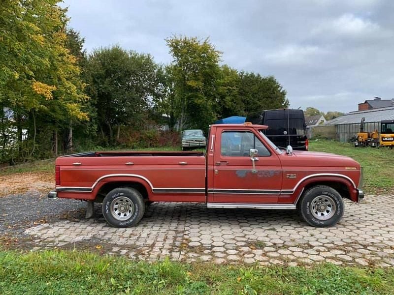 Gebraucht Ford F-150 Lariat 1986 Rot Pickup