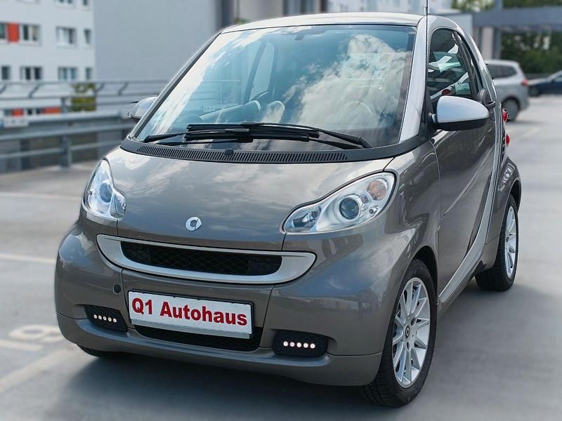 Silber Gebraucht 2011 Smart ForTwo Coupé Kleinwagen | 5.990 € (Fairer Preis) - Bild 1/4