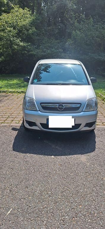 Silber Gebraucht 2005 Opel Meriva Cosmo Van / Kleinbus | 2.499 € (Fairer Preis) - Bild 1/4