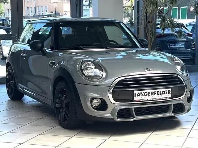 Gebraucht Mini ONE 102 PS (75 kW) 2018 Moonwalk grey metallic Kleinwagen