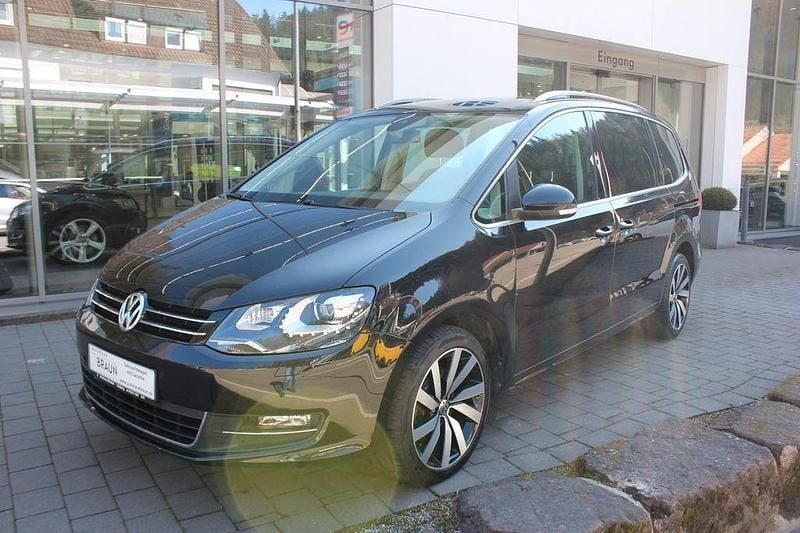 Gebraucht VW Sharan Highline 177 PS (130 kW) 2015 Deep black perleffekt Van / Kleinbus