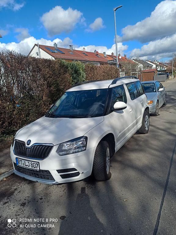 Gebraucht Skoda Yeti Active 110 PS (80 kW) 2015 Weiß SUV