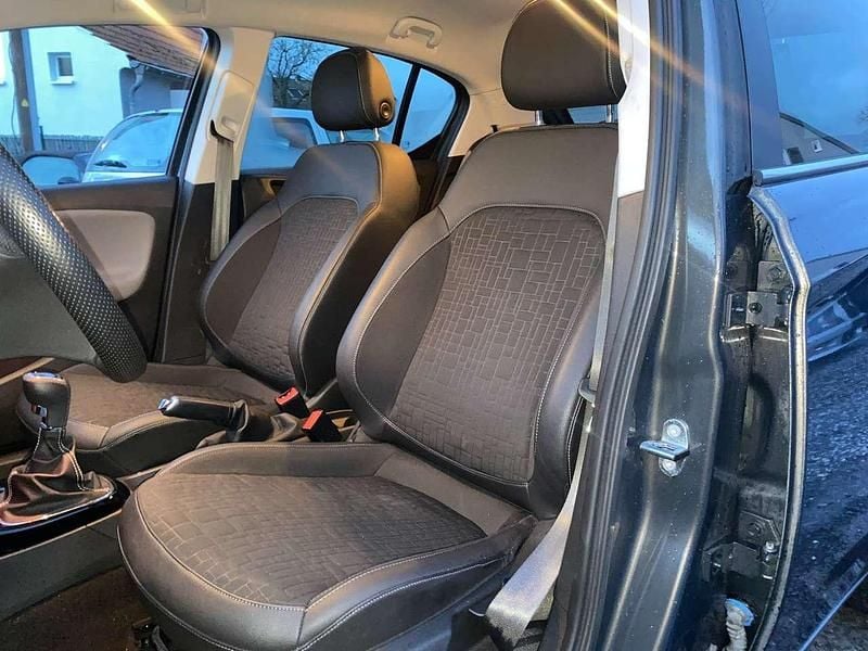 Gebraucht Opel Corsa Eco 116 PS (85 kW) 2015 Plat.anthr./rogrey/0j:silbergr Kleinwagen