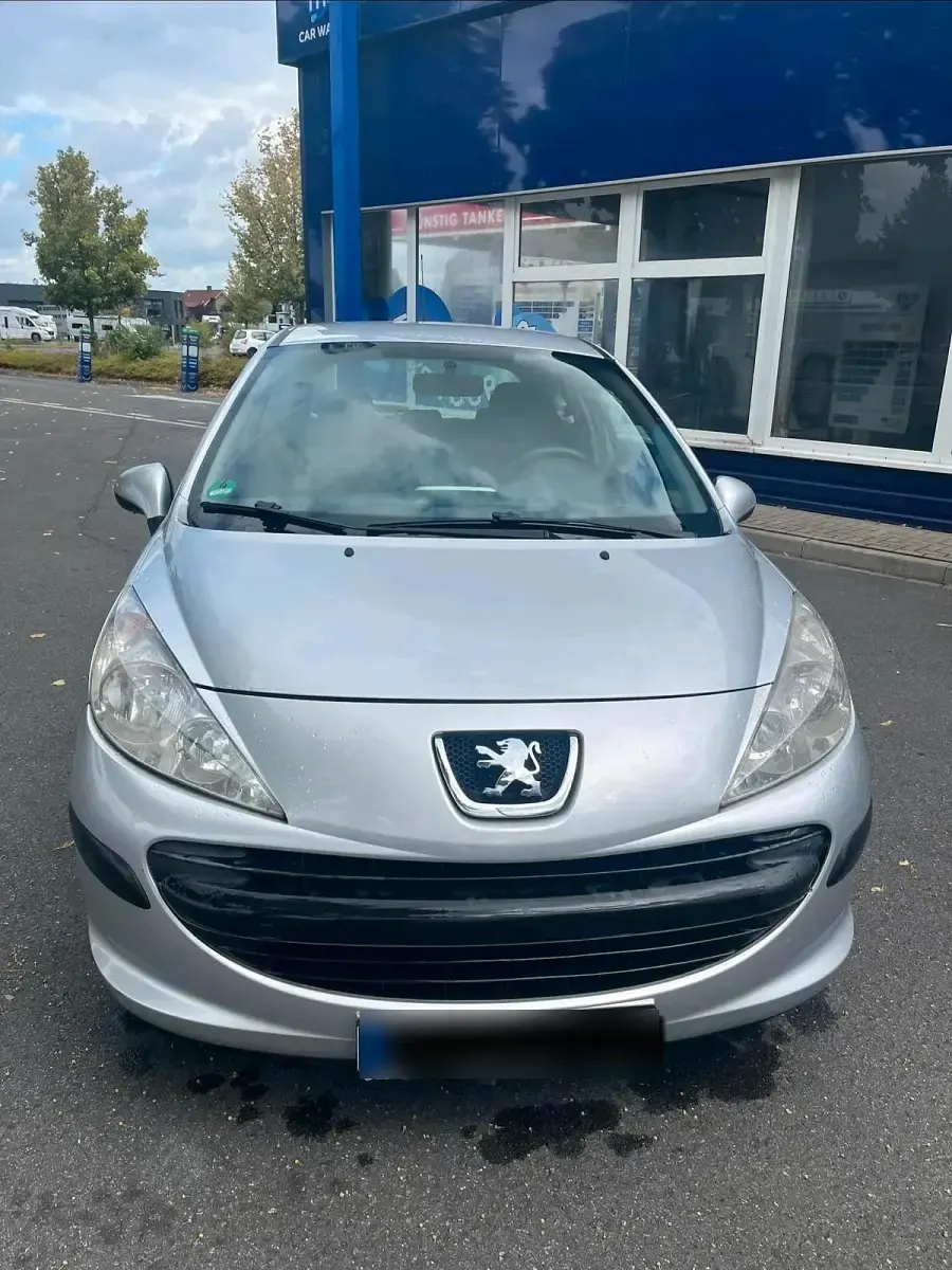 Gebraucht Peugeot 207 75 PS (55 kW) 2007 Silber Kleinwagen