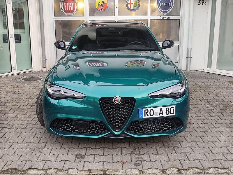 Gebraucht Alfa Romeo Giulia 280 PS (205 kW) 2025 Grün (verde montreal) Limousine