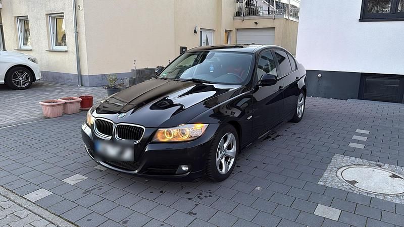 Gebraucht BMW 320 Efficient Dynamics 163 PS (119 kW) 2011 Schwarz Limousine