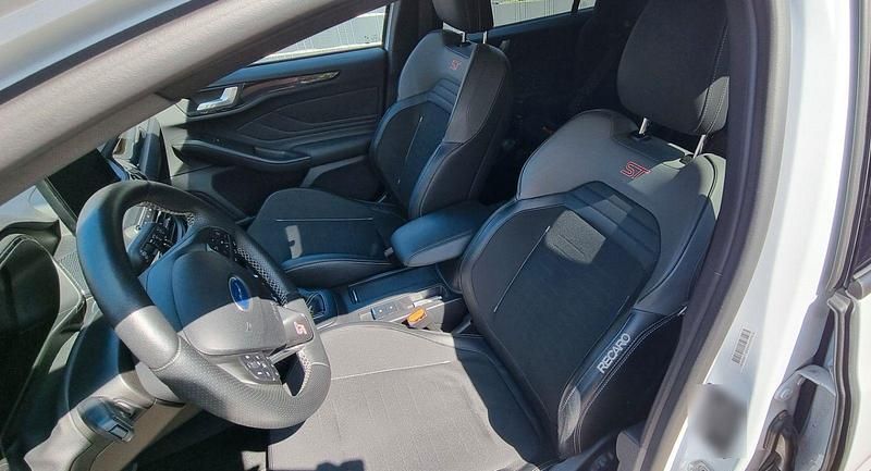 Usata Ford Focus ST 280 CV (205 kW) 2020 Bianco Station wagon