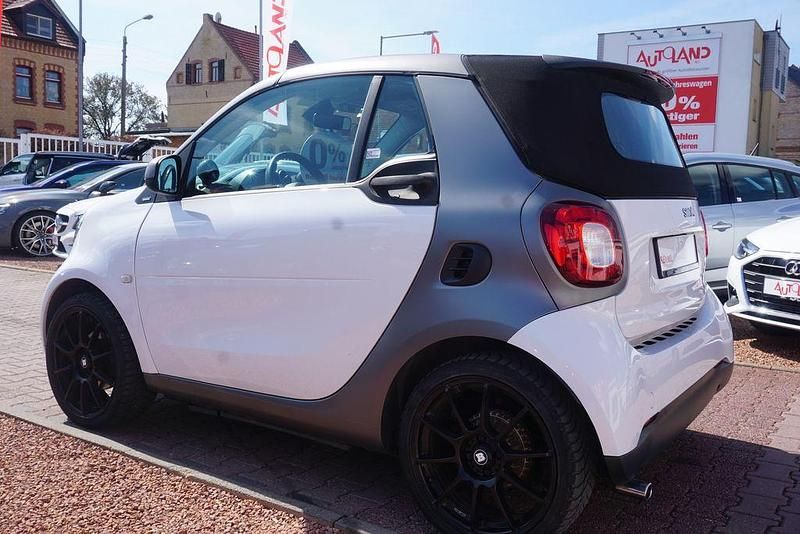 Gebraucht Smart ForTwo Cabrio Brabus 90 PS (66 kW) 2016 Weiß Cabrio