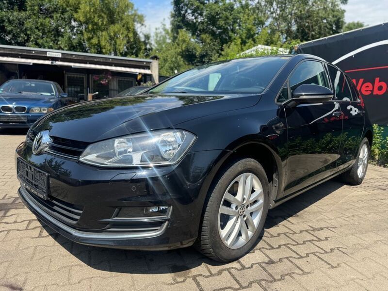 Schwarz Gebraucht 2016 VW Golf VII Allstar Limousine | 9.990 € (Fairer Preis) - Bild 1/4