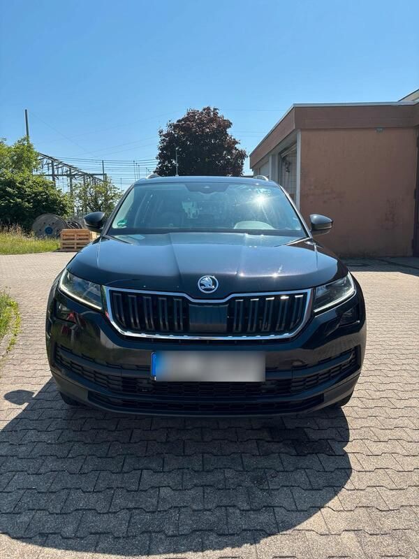Schwarz Gebraucht 2018 Skoda Kodiaq Style SUV | 21.000 € (Fairer Preis) - Bild 1/4