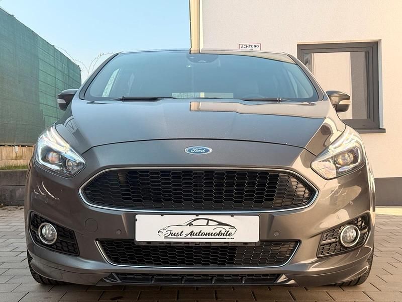 Gebraucht Ford S-MAX ST-Line 241 PS (177 kW) 2019 Grau Van / Kleinbus