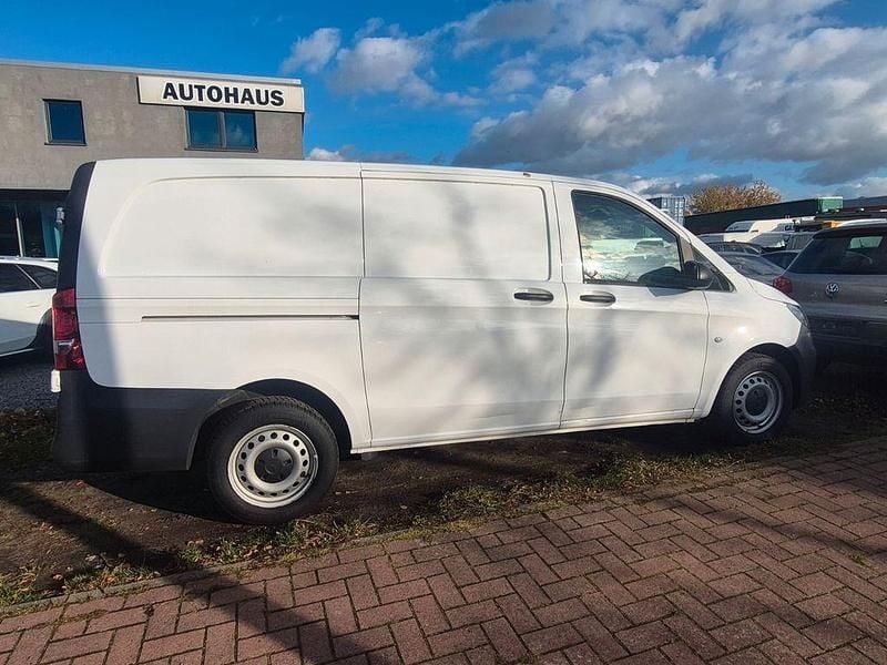Arktikweiss Gebraucht 2019 Mercedes Vito Limousine | 14.995 € (Superpreis) - Bild 1/4
